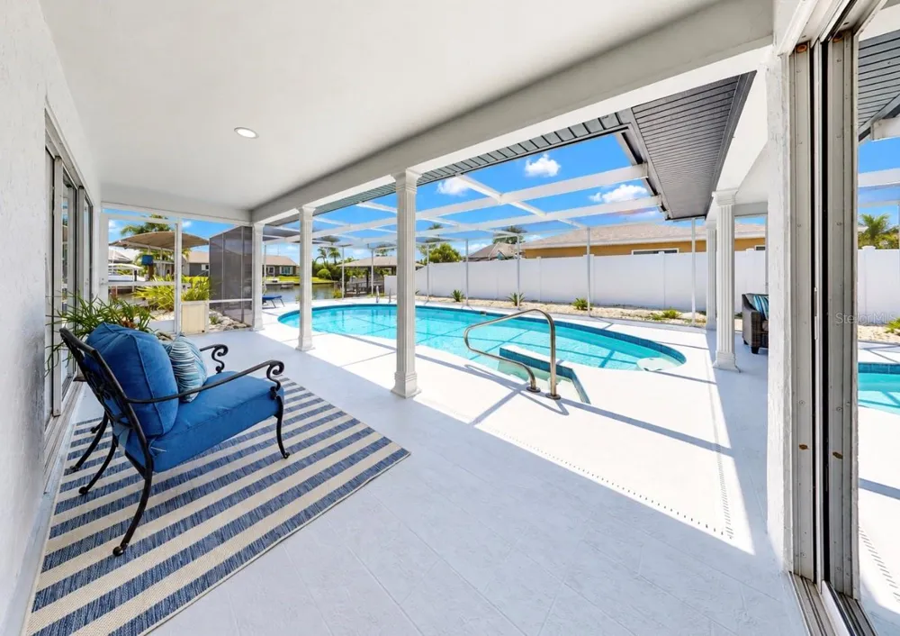 6315 WISTERIA LANE Apollo Beach, FL 33572
