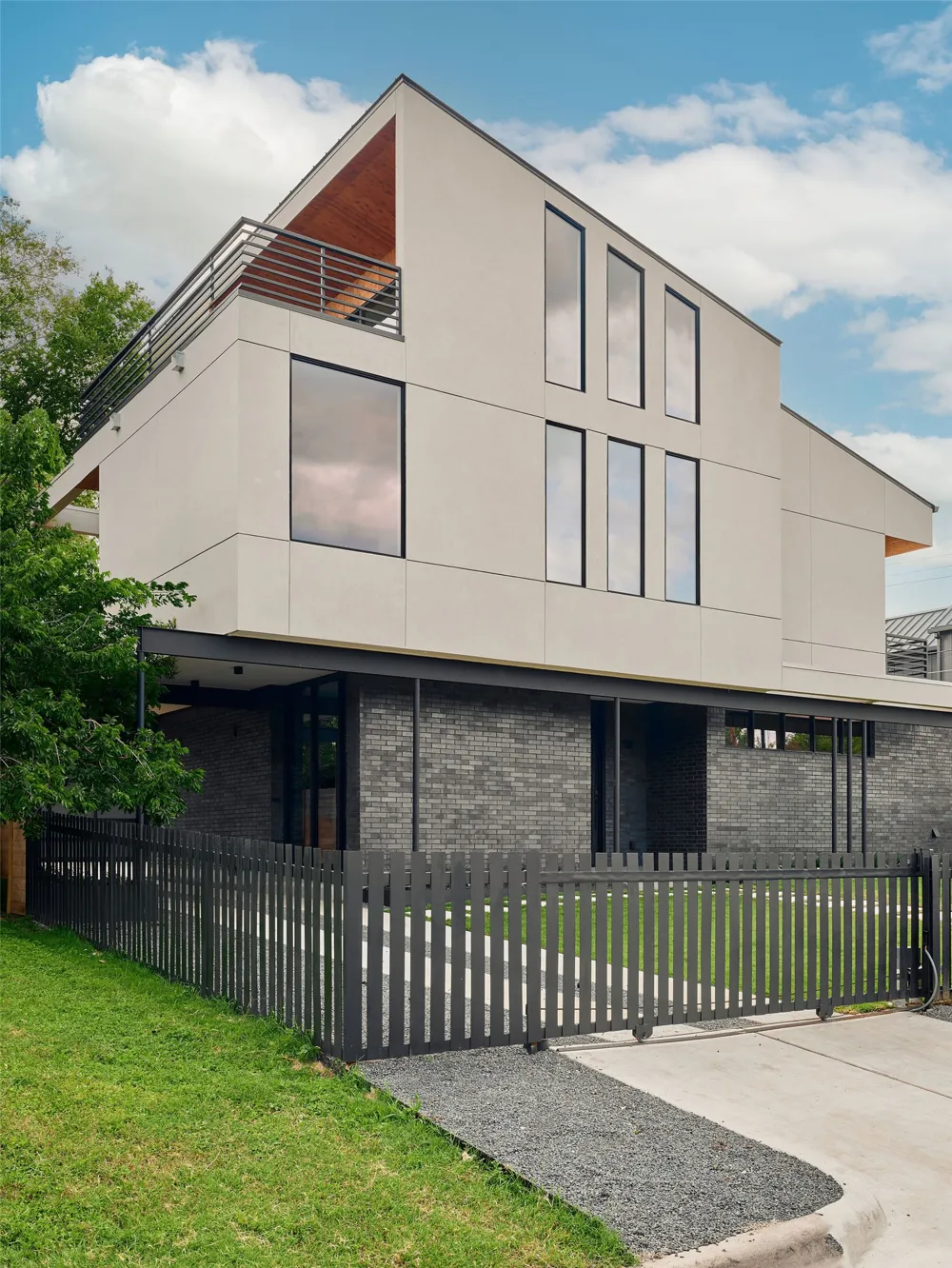 2013 Holland Avenue Austin, TX 78704