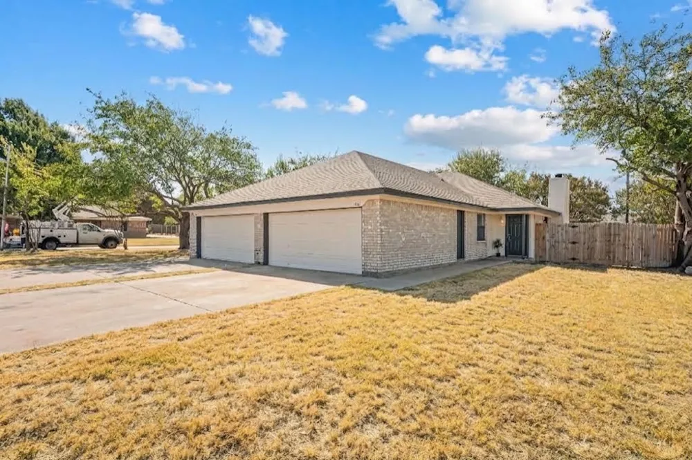 7712 Brandi Place #7712 North Richland Hills, TX 76182