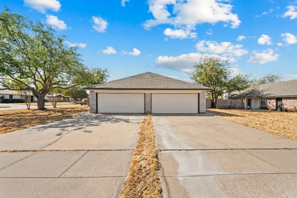 7712 Brandi Place #7712 North Richland Hills, TX 76182