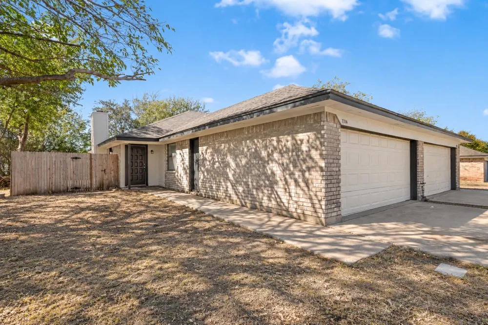 7714 Brandi Place #7714 North Richland Hills, TX 76182