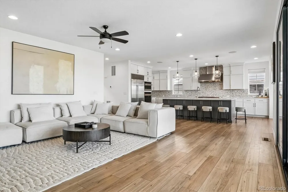 6924 Sunstrand Court Castle Pines, CO 80108