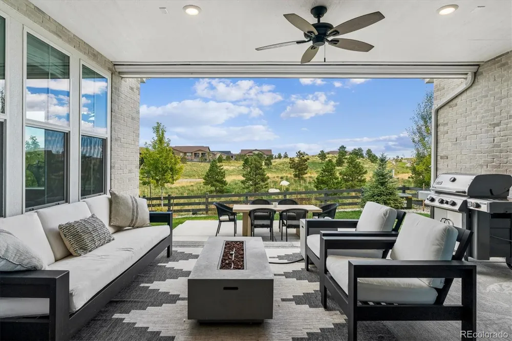 6924 Sunstrand Court Castle Pines, CO 80108