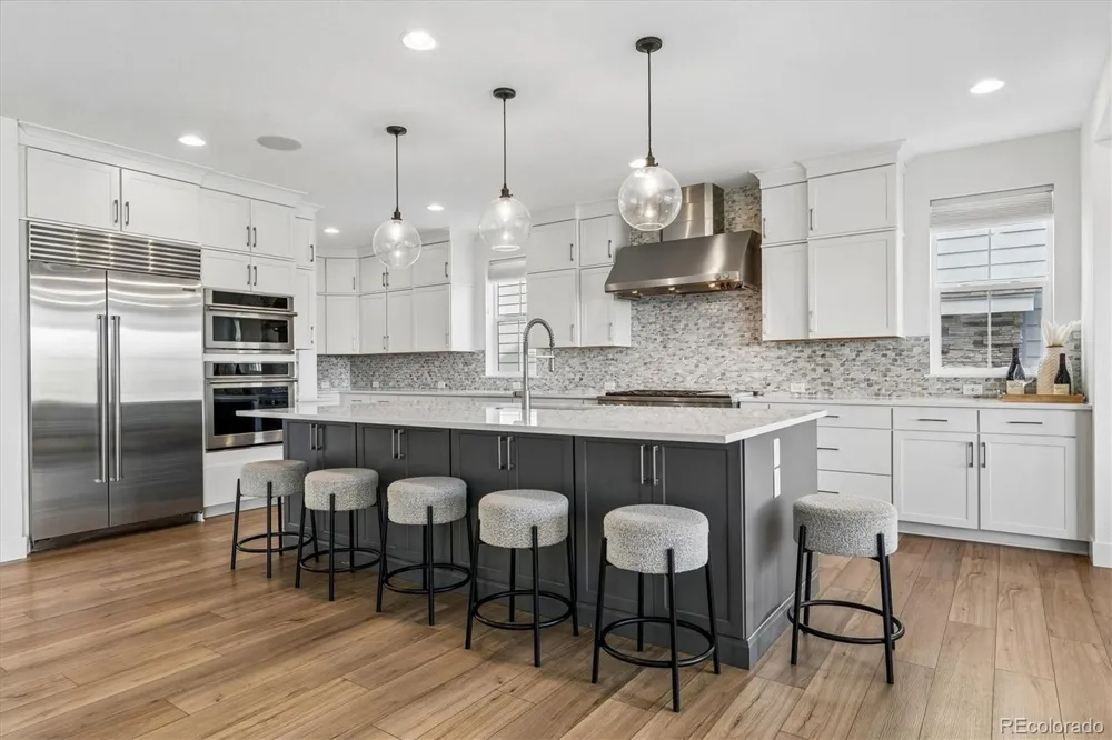 6924 Sunstrand Court Castle Pines, CO 80108