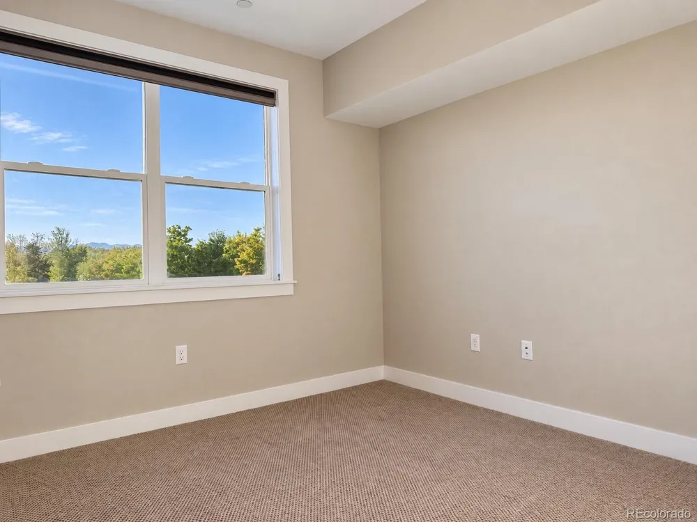 190 S Cherrywood Drive #202 Lafayette, CO 80026