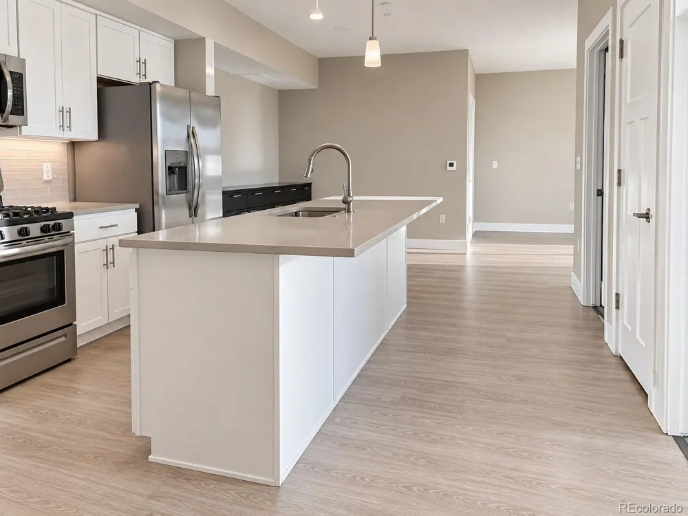 190 S Cherrywood Drive #202 Lafayette, CO 80026