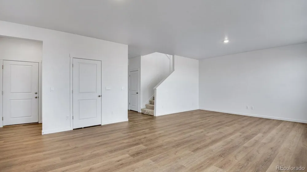 43112 Castle Stuart Street Elizabeth, CO 80107