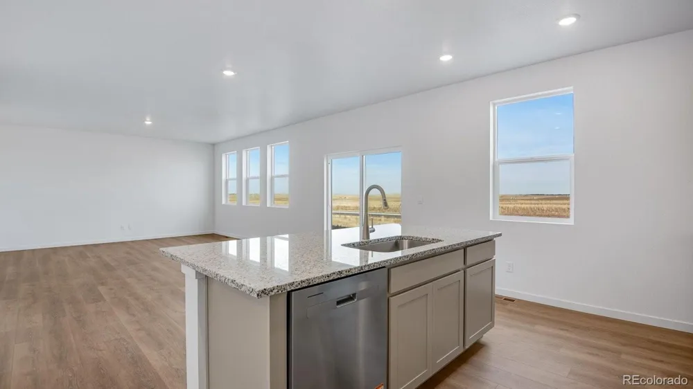 43112 Castle Stuart Street Elizabeth, CO 80107