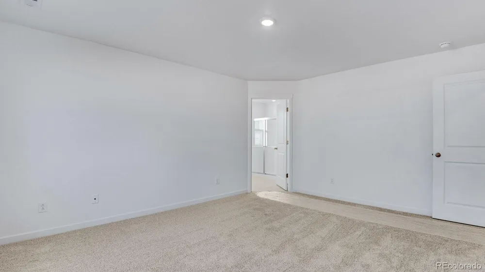43112 Castle Stuart Street Elizabeth, CO 80107