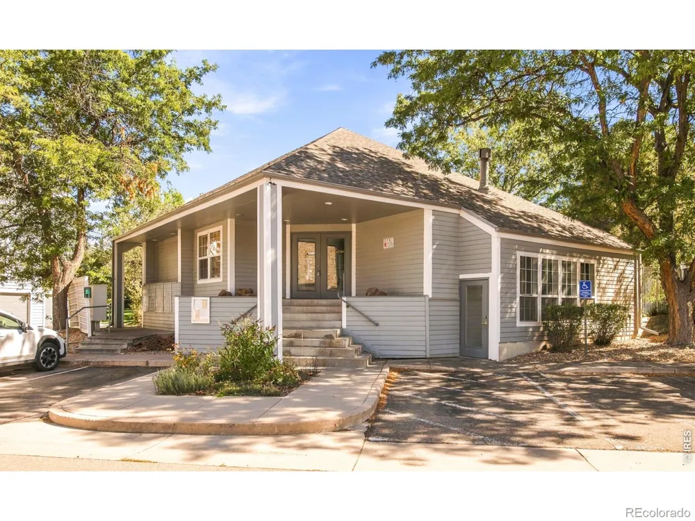 7436 Singing Hills Drive Boulder, CO 80301