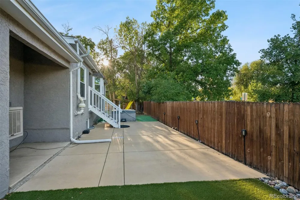 301 S Krameria Street Denver, CO 80224