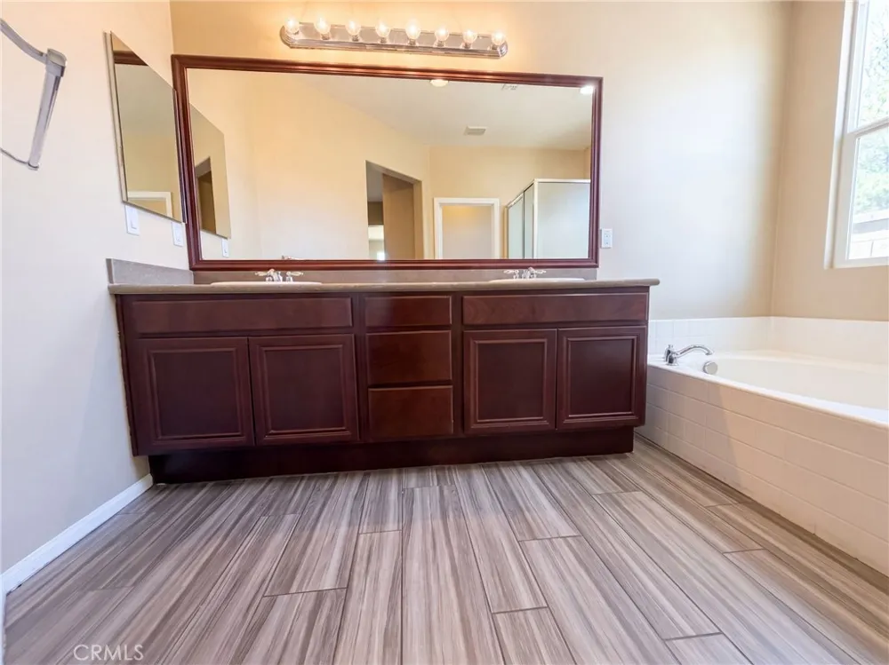 3136 Hibiscus Hemet, CA 92545