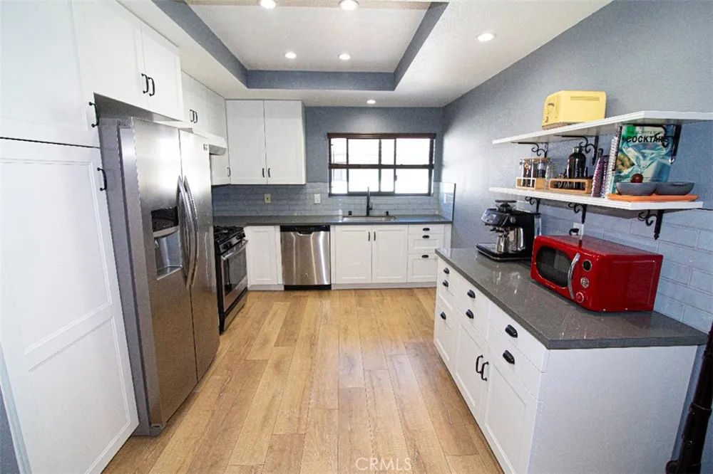 6255 Canoga Avenue #18 Los Angeles, CA 91367