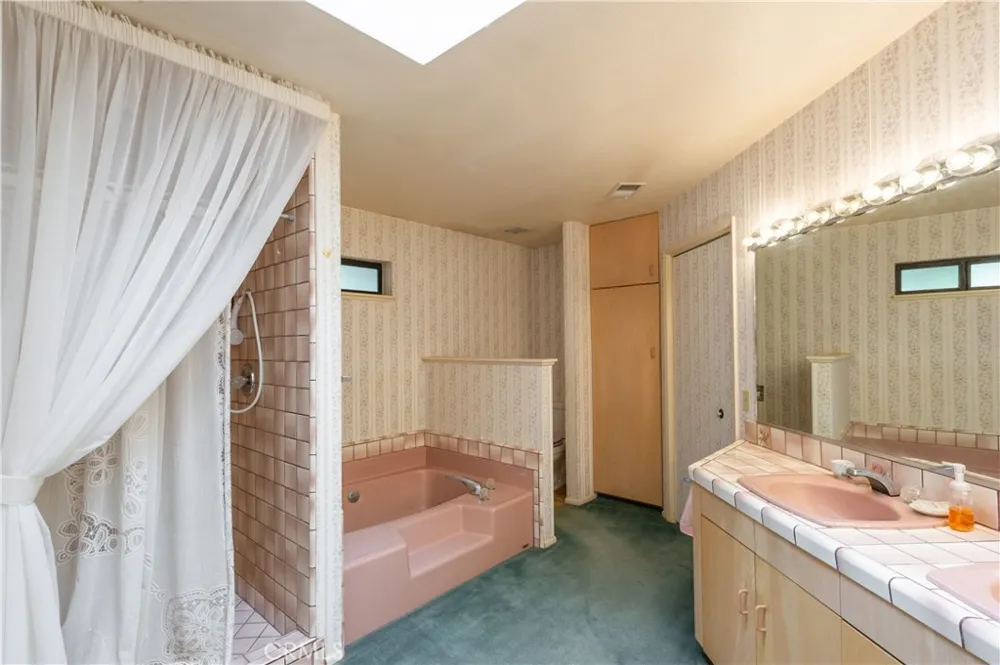 14665 Bridgeport Magalia, CA 95954
