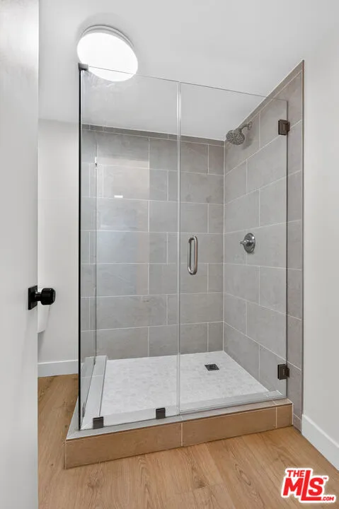 11706 Montana Avenue #204 Los Angeles, CA 90049