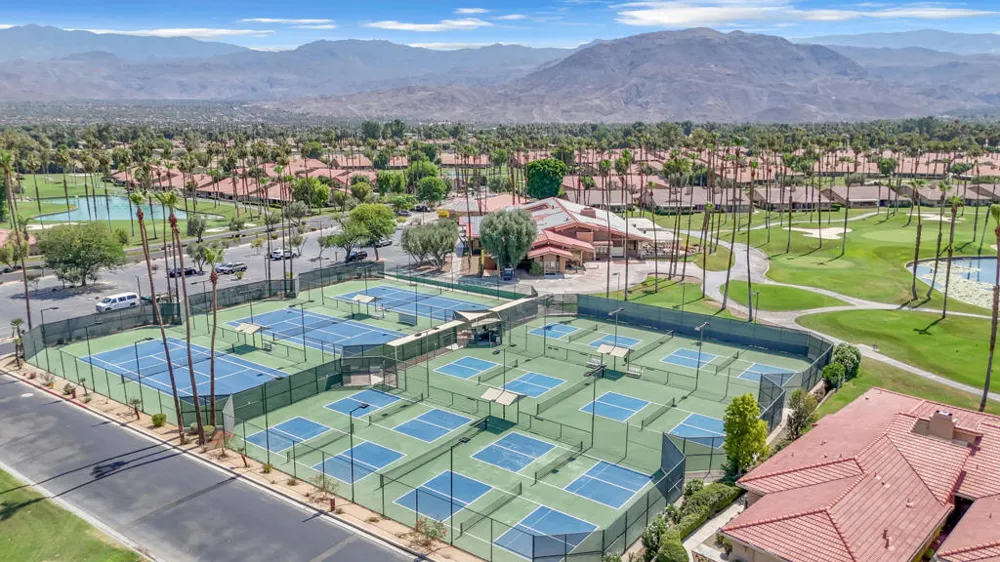 168 Camino Arroyo S Palm Desert, CA 92260
