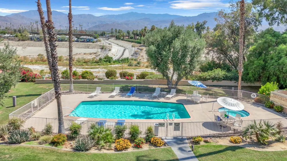 168 Camino Arroyo S Palm Desert, CA 92260