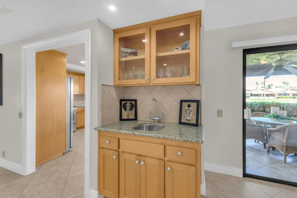 168 Camino Arroyo S Palm Desert, CA 92260