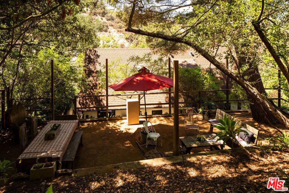 8920 Wonderland Avenue Los Angeles, CA 90046