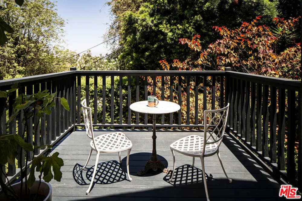 8920 Wonderland Avenue Los Angeles, CA 90046