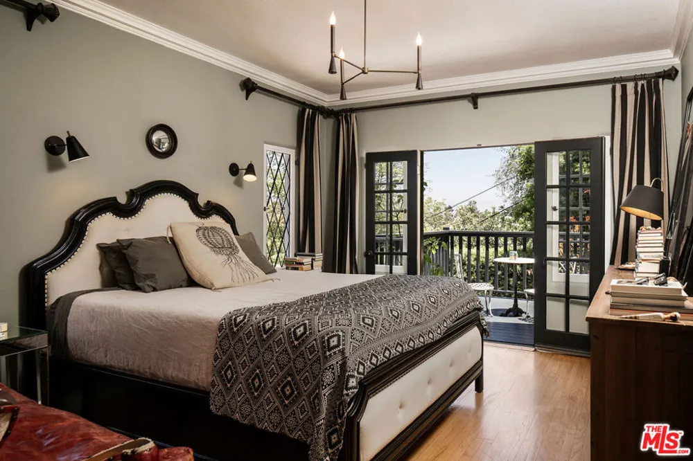 8920 Wonderland Avenue Los Angeles, CA 90046