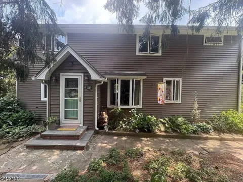 10 Balchen Way