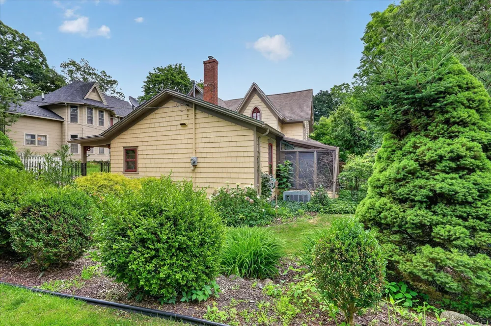 347 Madison Street Marshall City, MI 49068