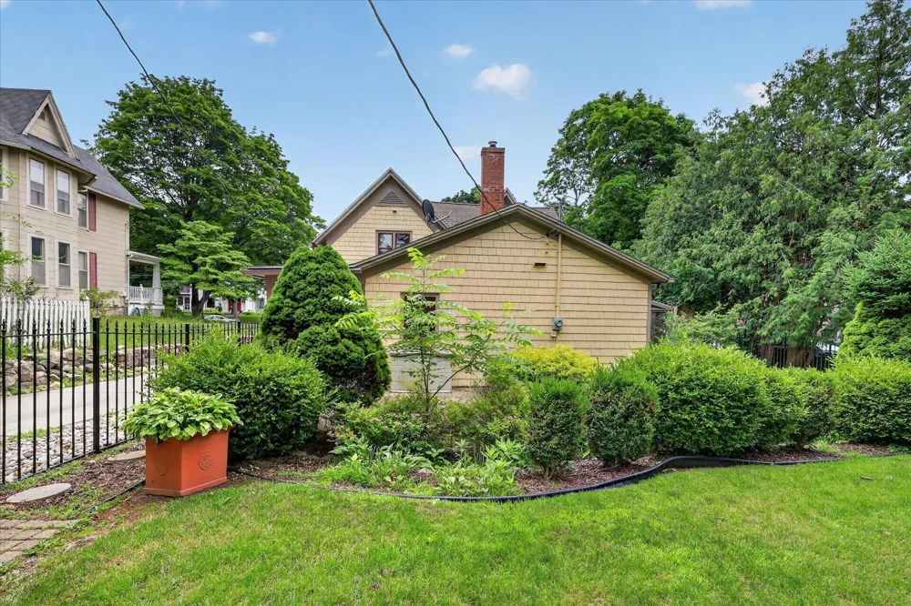 347 Madison Street Marshall City, MI 49068