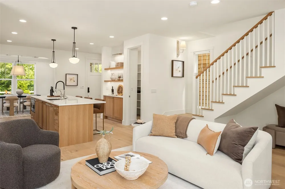9331 126th Avenue NE Kirkland, WA 98033