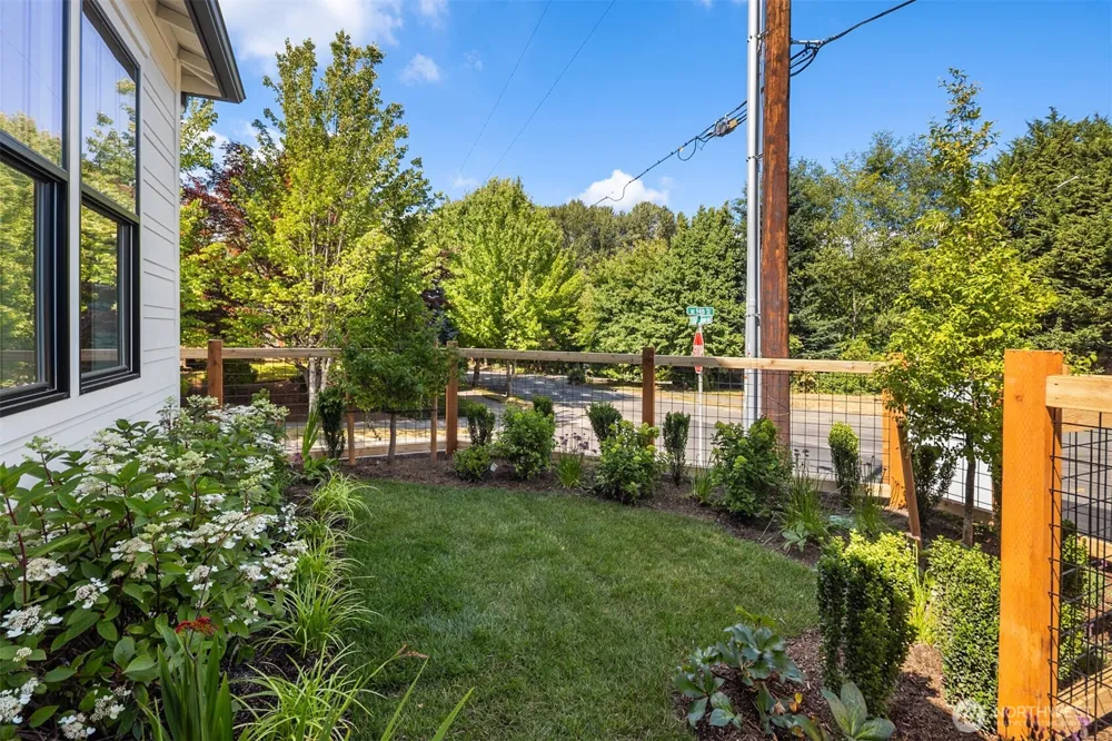 9331 126th Avenue NE Kirkland, WA 98033