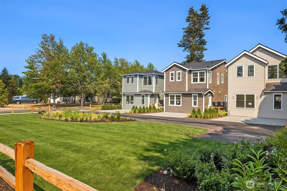 9331 126th Avenue NE Kirkland, WA 98033