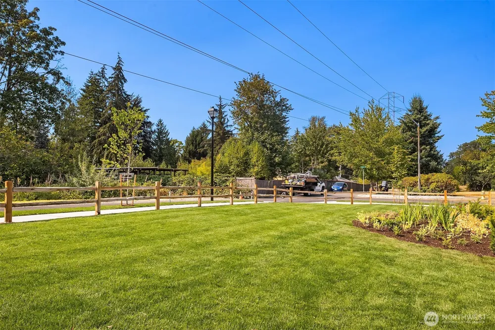 9331 126th Avenue NE Kirkland, WA 98033
