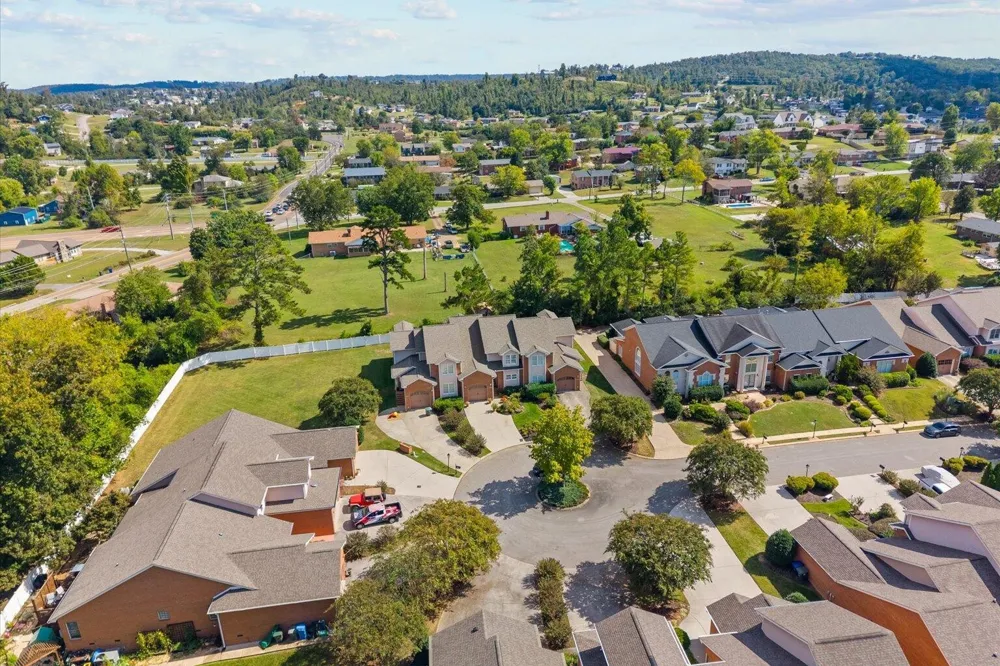 2528 St Lucie Court Chattanooga, TN 37421