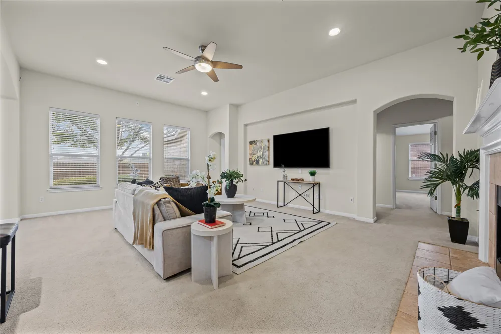 6801 Cromarty Lane Austin, TX 78754