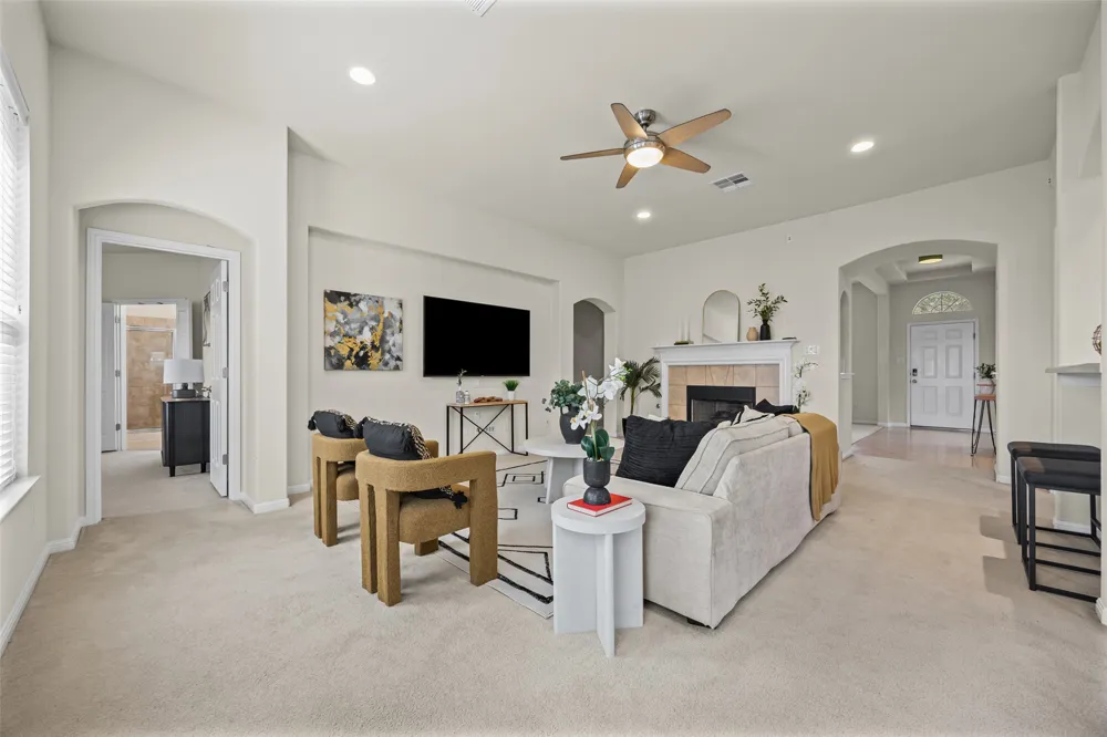 6801 Cromarty Lane Austin, TX 78754