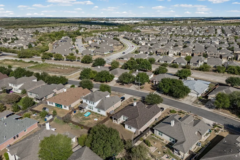 6801 Cromarty Lane Austin, TX 78754