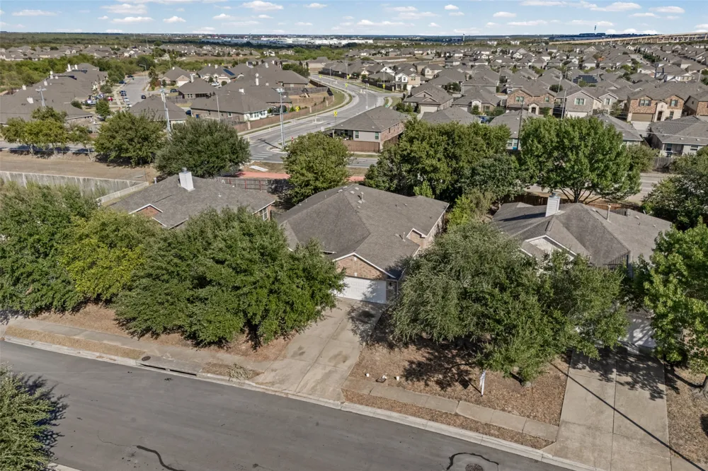 6801 Cromarty Lane Austin, TX 78754