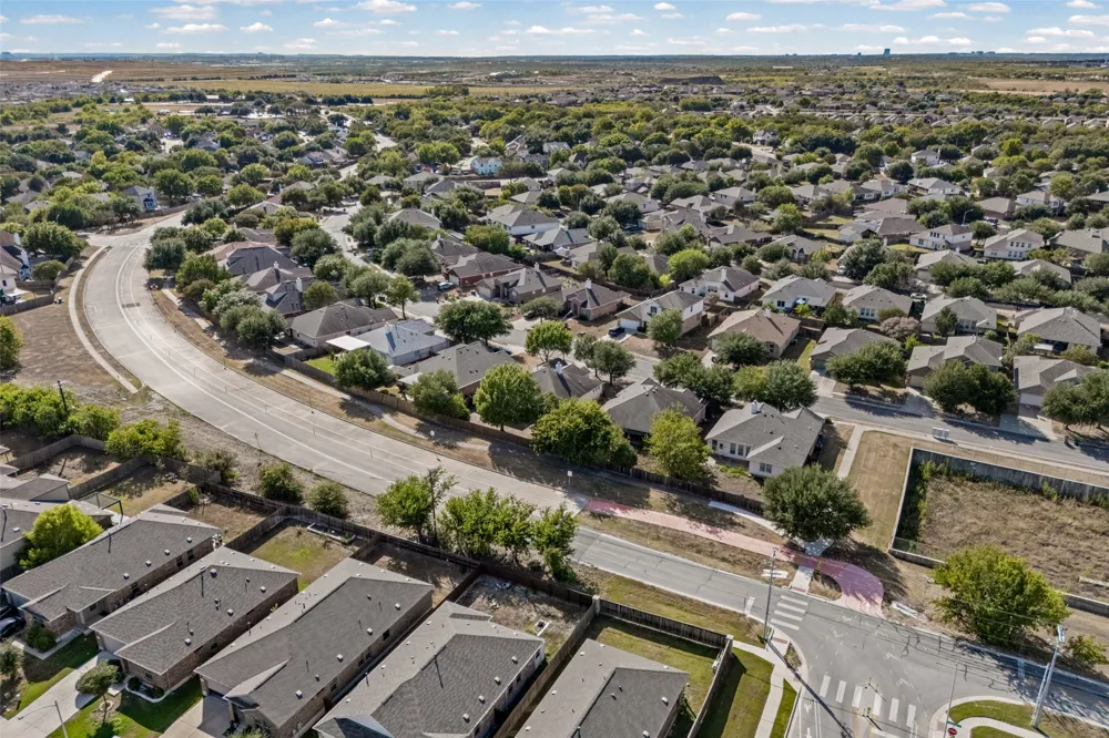 6801 Cromarty Lane Austin, TX 78754