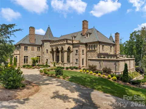 9 Brooklawn Chase