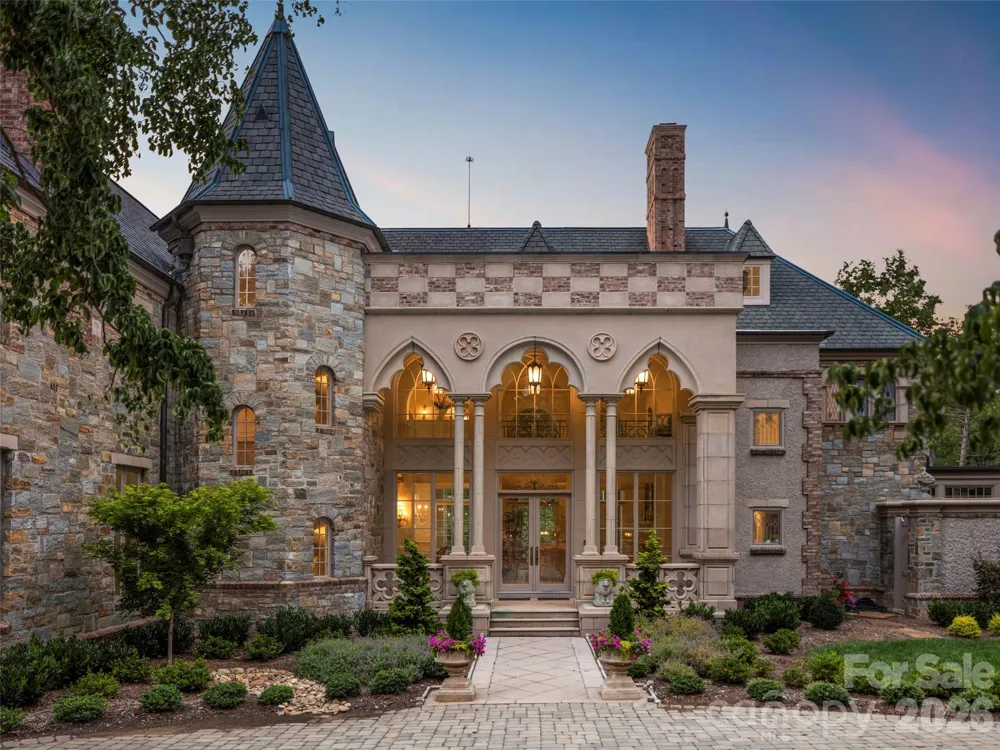9 Brooklawn Chase Asheville, NC 28803