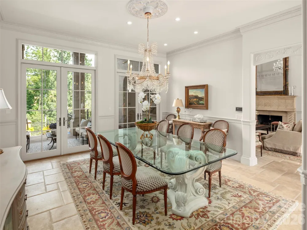 9 Brooklawn Chase Asheville, NC 28803