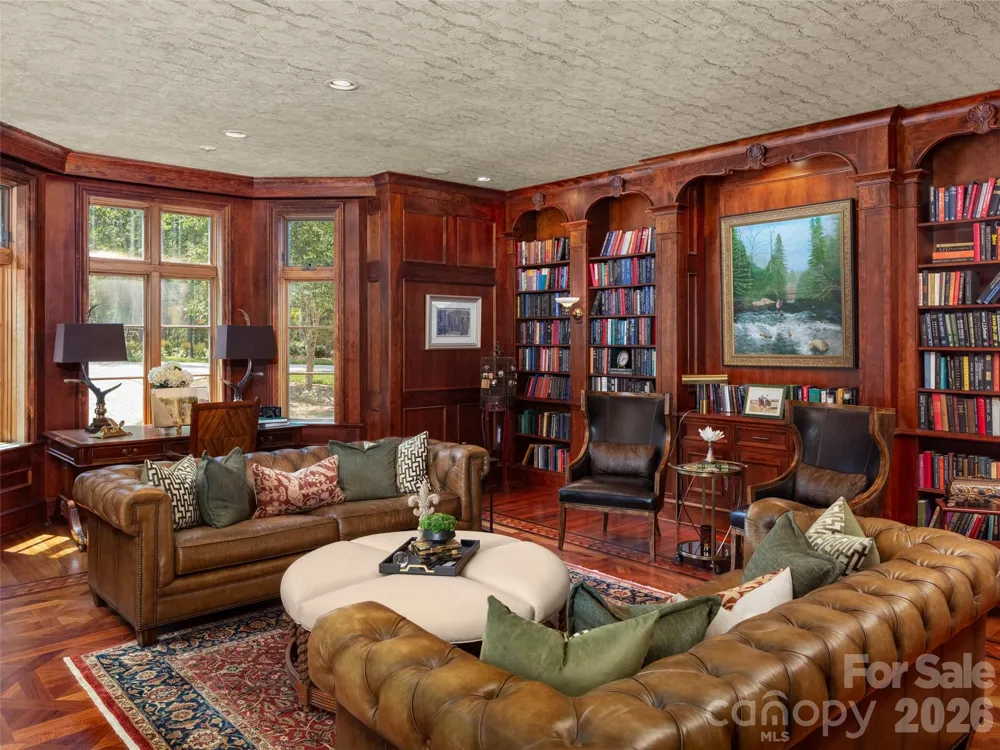 9 Brooklawn Chase Asheville, NC 28803