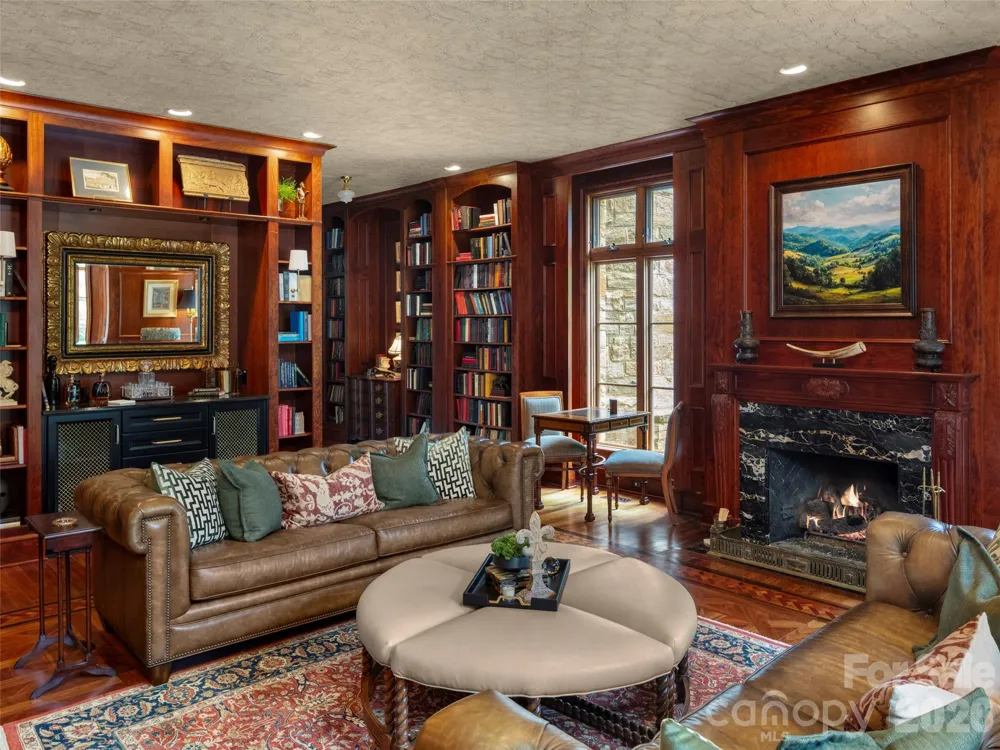 9 Brooklawn Chase Asheville, NC 28803