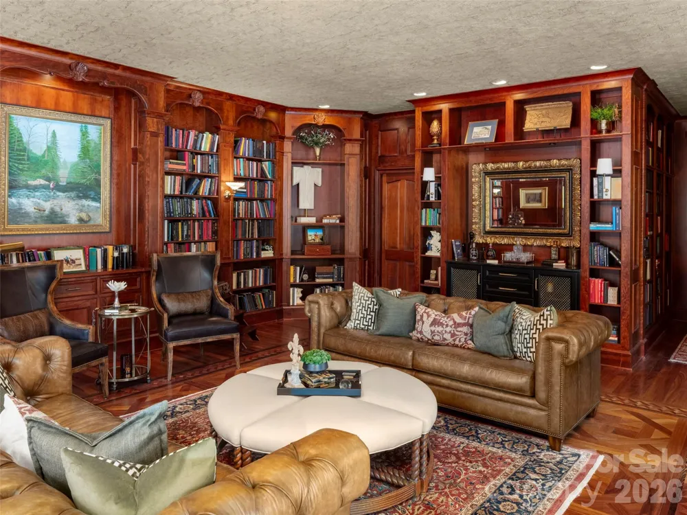 9 Brooklawn Chase Asheville, NC 28803