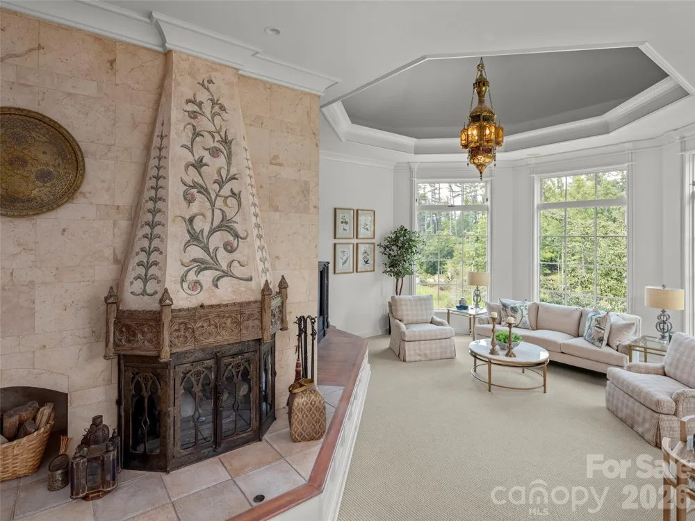 9 Brooklawn Chase Asheville, NC 28803