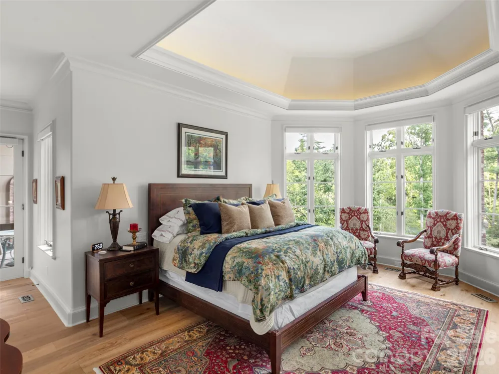 9 Brooklawn Chase Asheville, NC 28803