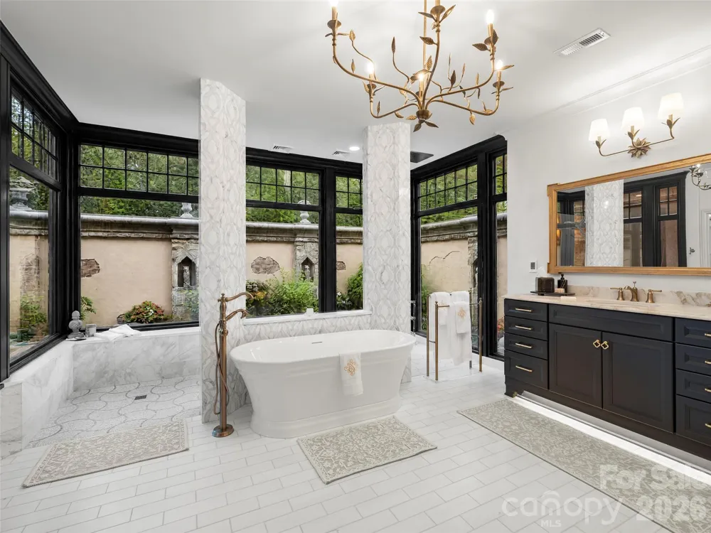 9 Brooklawn Chase Asheville, NC 28803