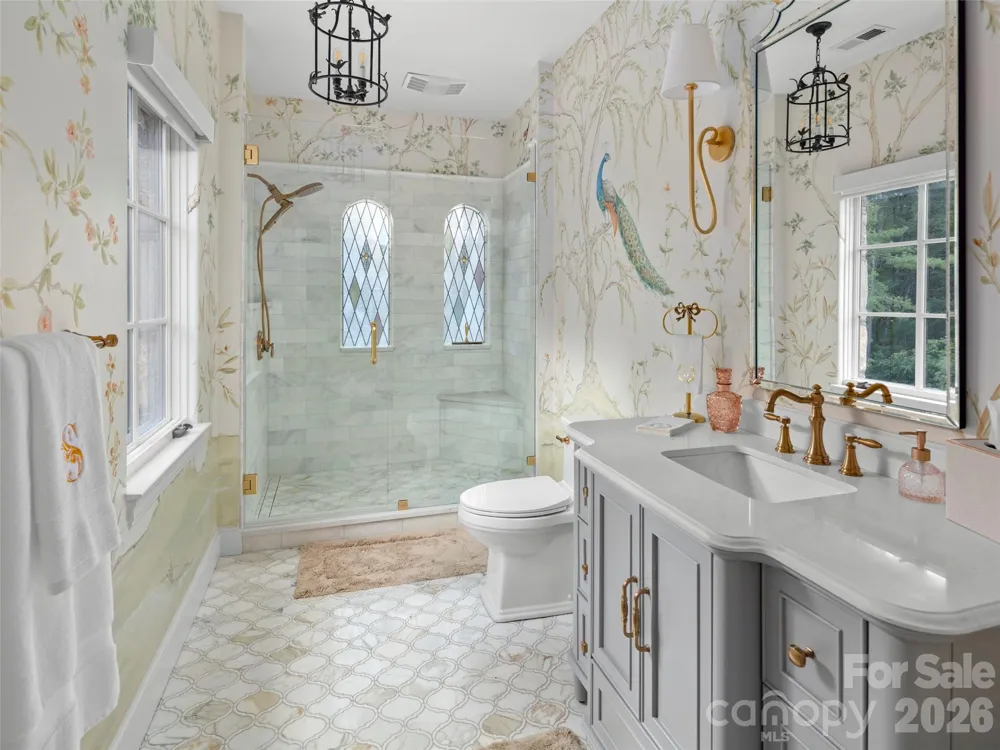 9 Brooklawn Chase Asheville, NC 28803