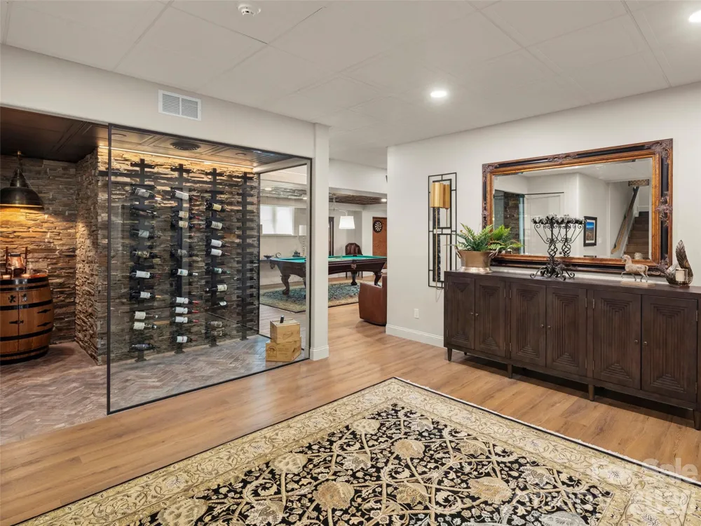 9 Brooklawn Chase Asheville, NC 28803