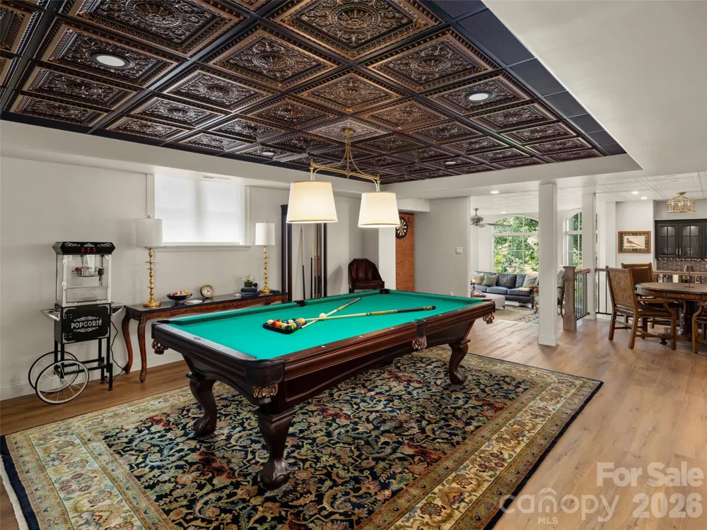 9 Brooklawn Chase Asheville, NC 28803
